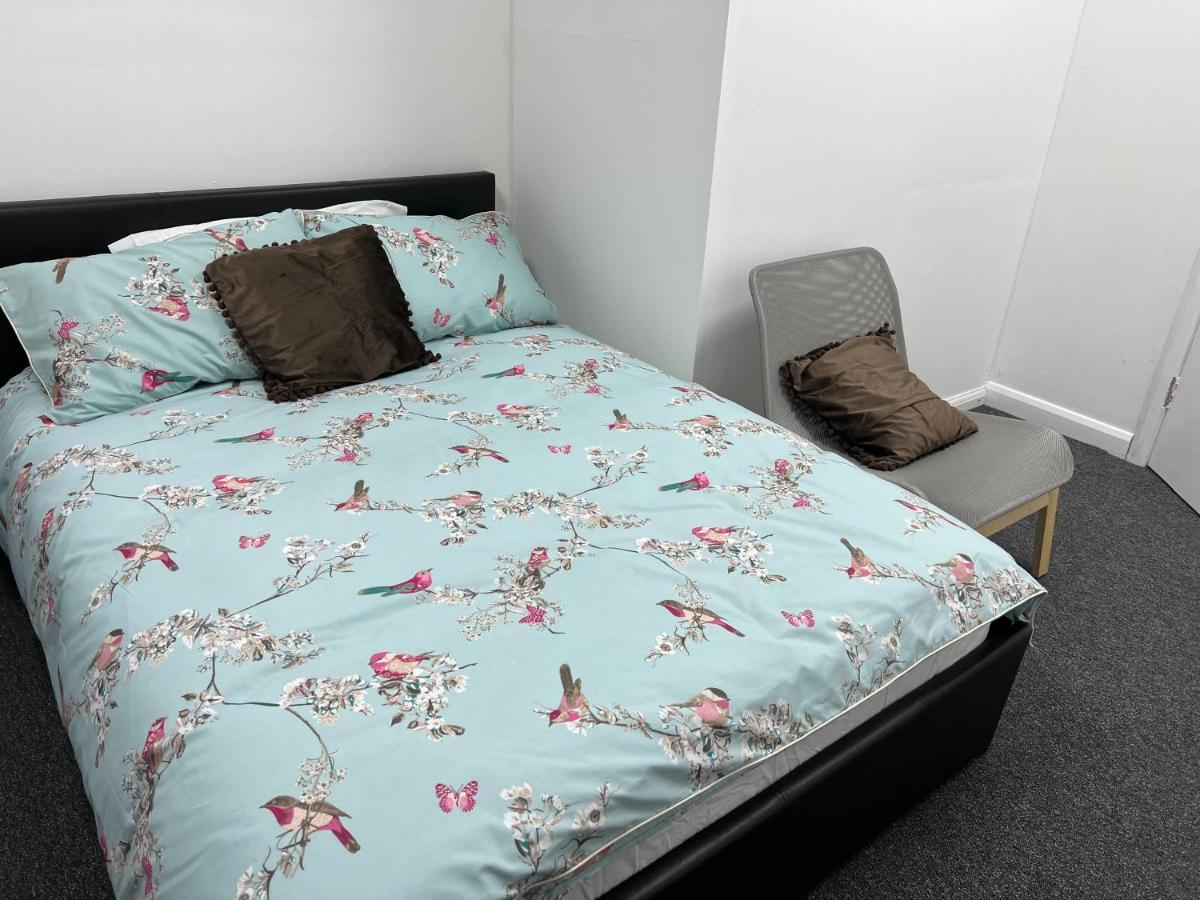 The Grande Residence - Close To Central London & Next To Northfield Tube Station Hanwell Zewnętrze zdjęcie