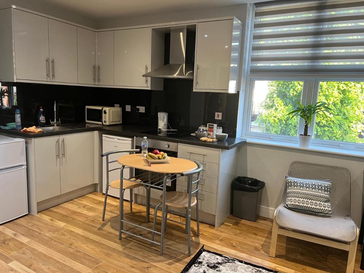 The Grande Residence - Close To Central London & Next To Northfield Tube Station Hanwell Zewnętrze zdjęcie